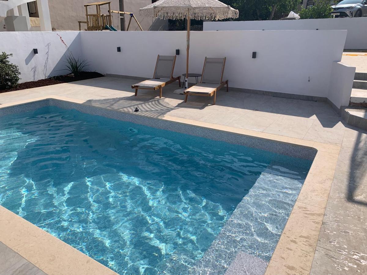 Mangata Suites Homes With Private Pools Spartokhorion Exterior photo